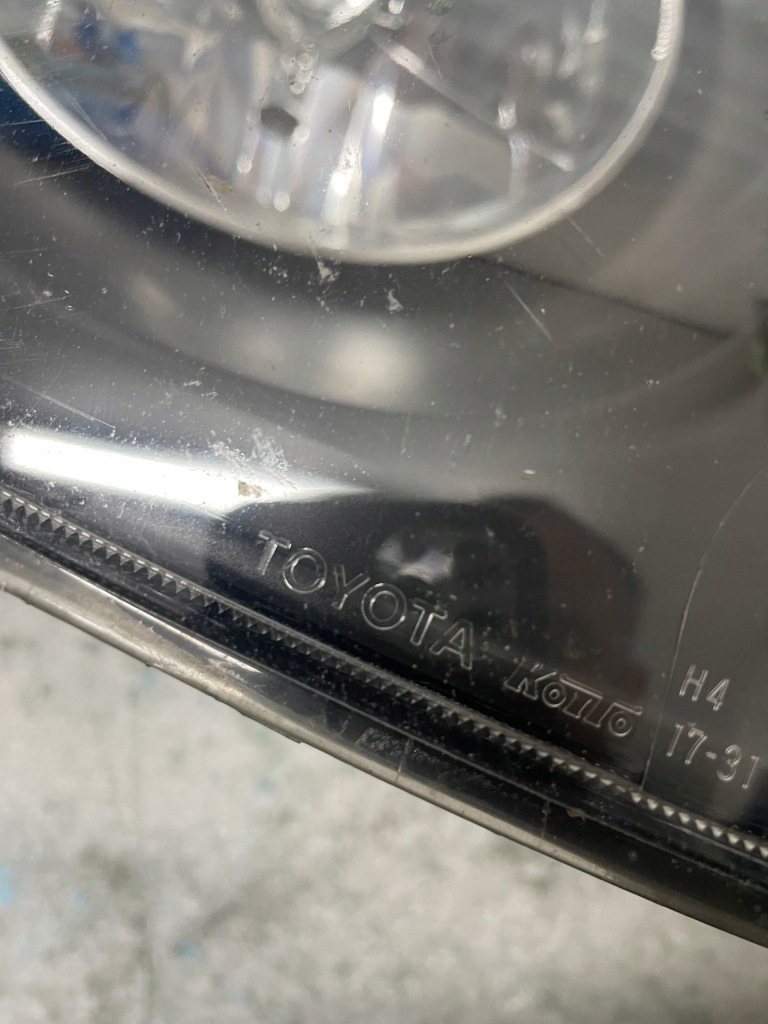 Лампа передняя правая toyota mr2 mr 2 правый перед eu Киев