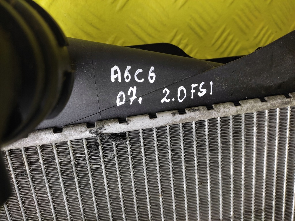 фото №7, Audi a6 c6 2.0 fsi радиатор wody 4f0121251q