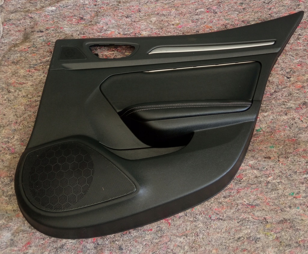 фото №1, Megane iv hb обивка дверь правый задняя 186025711