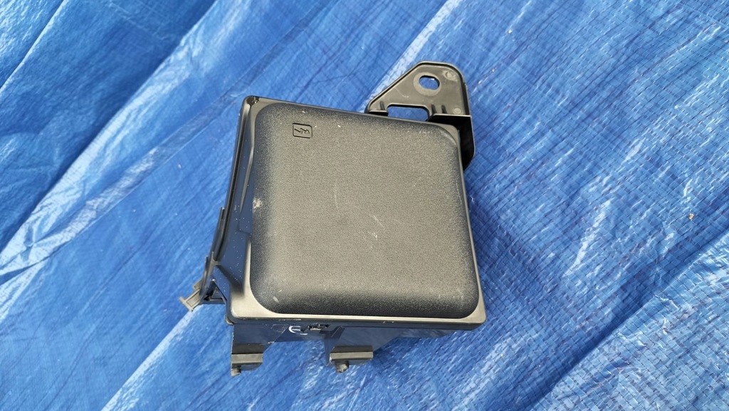 фото №1, Корпус коробка запобіжників renault laguna iii 3