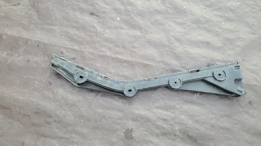 фото №1, Skoda rapid напрямна задня правий