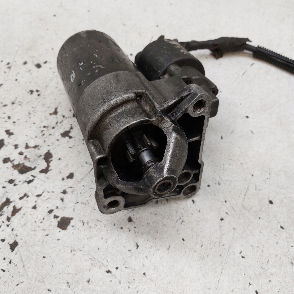 Renault laguna 2 2 2,0 стартер bosch 28100-02040 0001107030 1005831127 Недорого