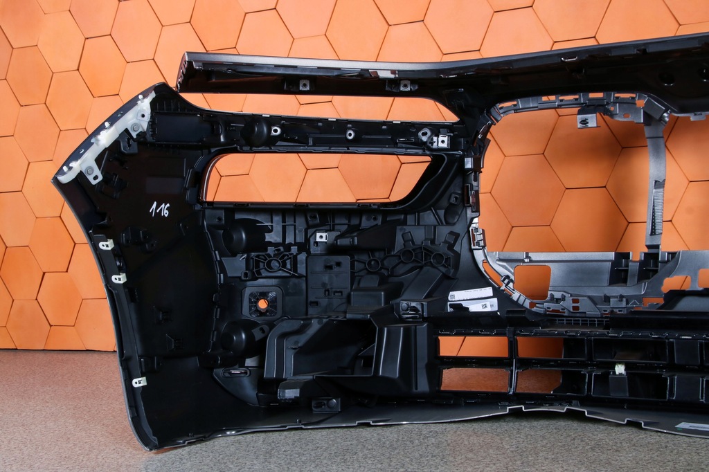 фото №9, Bmw 7 g70 i7 бампер перед передний цвет c4a