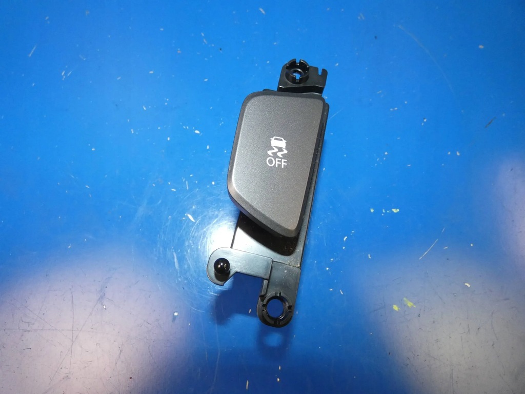 фото №1, Hyundai i40 кнопка переключатель esp