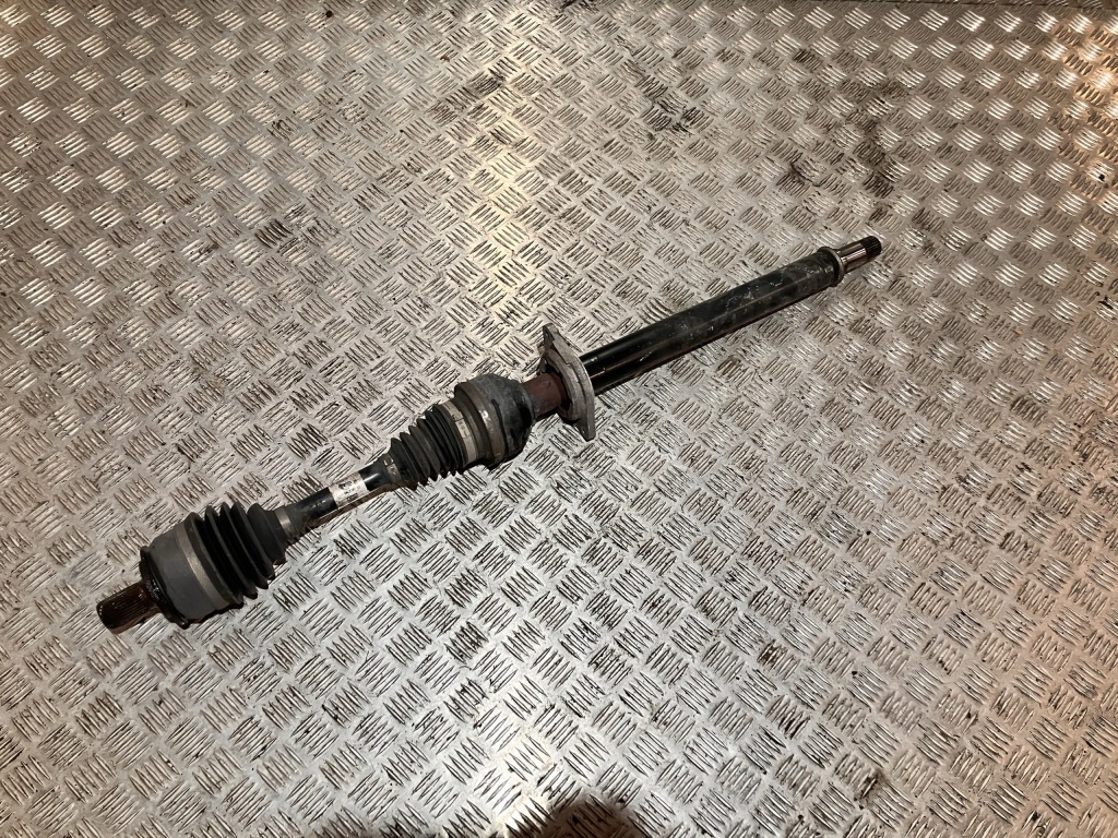 Купить Приводной вал правый перед mercedes gla x156 13- 2.2 cdi