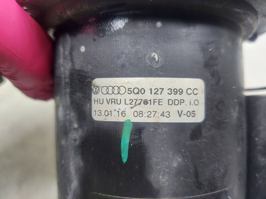 фото №9, Корпус фильтра топлива 2.0 audi a3 s3 8v 5q0127399cc