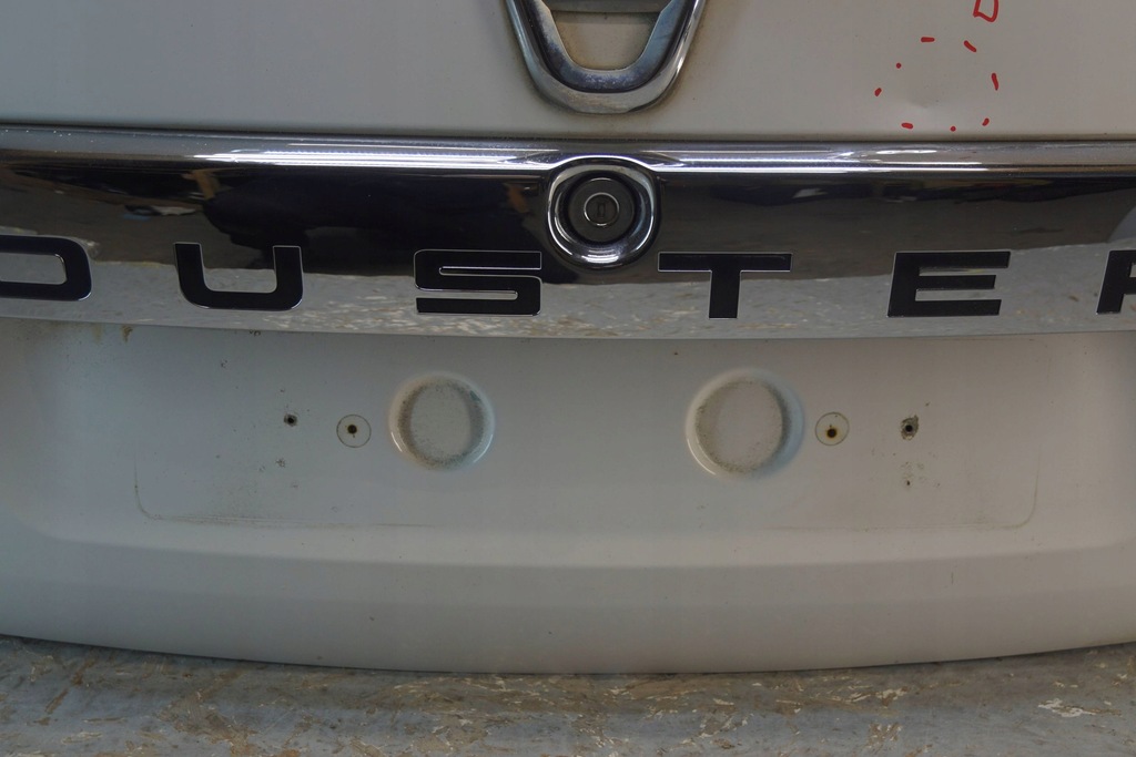 фото №10, Dacia duster i кришка багажника задня dv369 k898