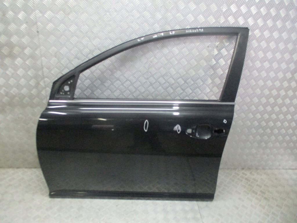 фото №1, Дверь левый перед toyota avensis t25 209