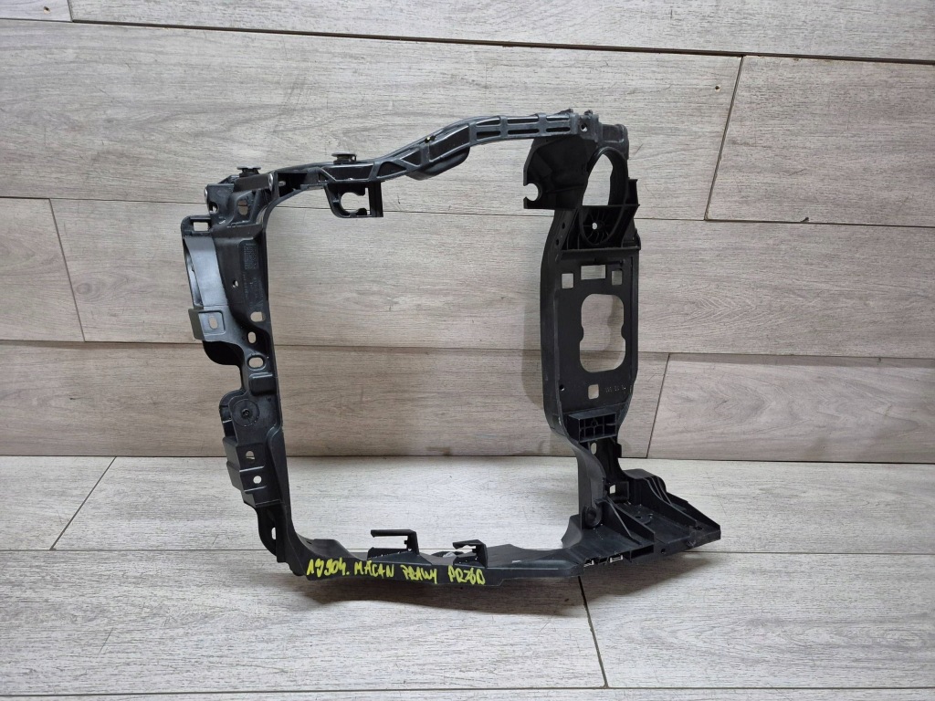 фото №1, 13904. macan панель фары лампы правый 95b805594