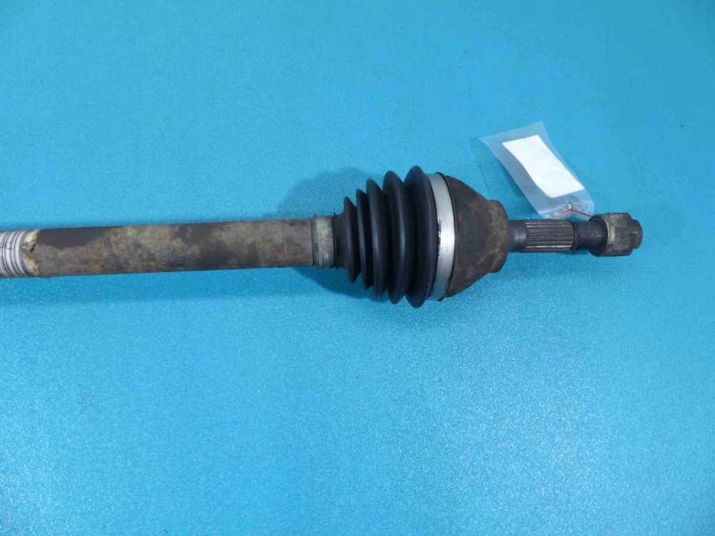 фото №2, Приводной вал правая peugeot 1007 1.6 16v