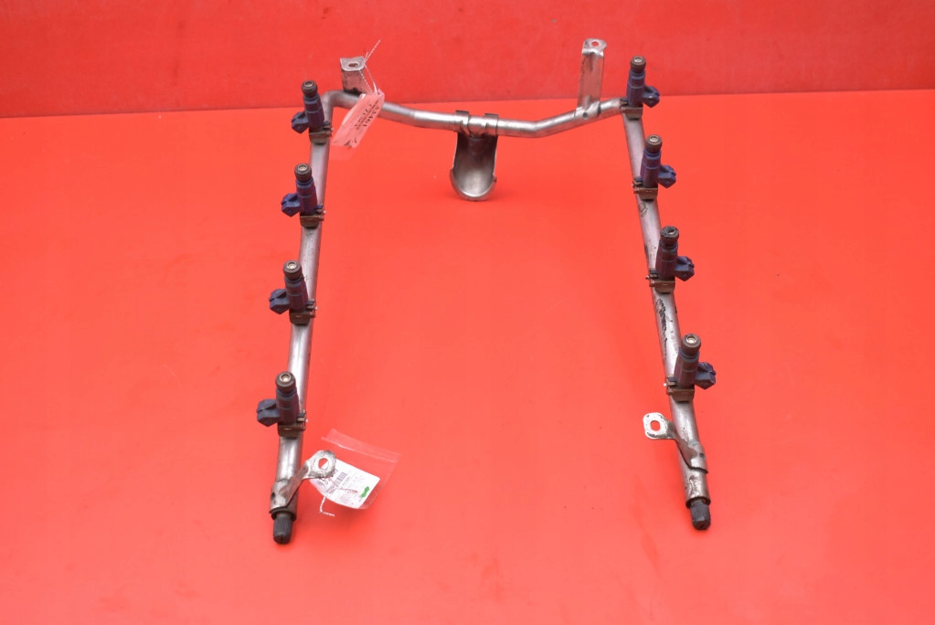 Молдинг впрыскная инжектор 9827627 porsche cayenne 1 i 7l 4.5 v8 340 km 02-07 Недорого