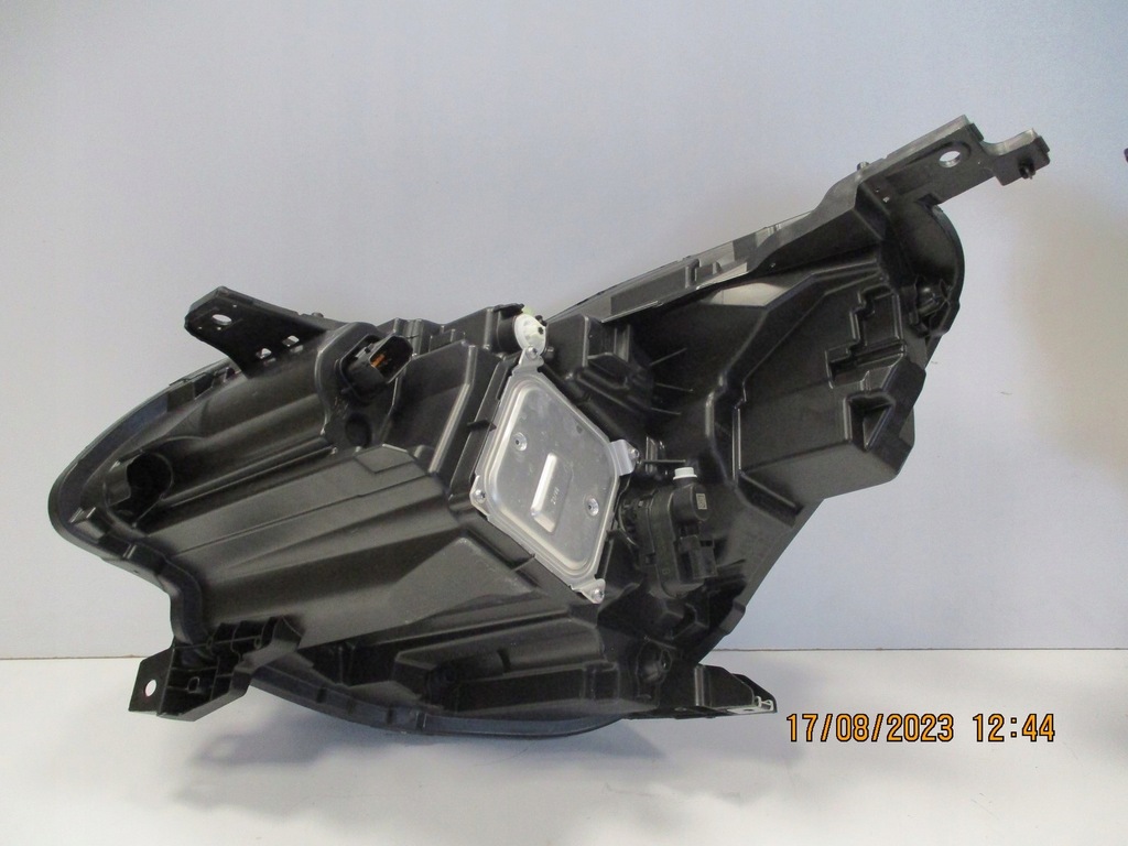 фото №7, Лампа левая перед передняя full led renault captur ii 260608054r