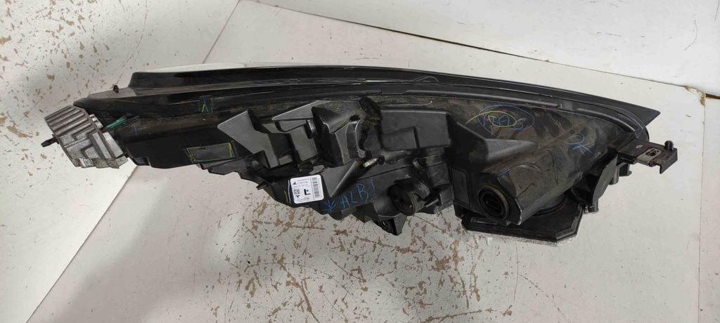 фото №10, Лампа правая передняя tesla 1077371 0.0l дизель 2018