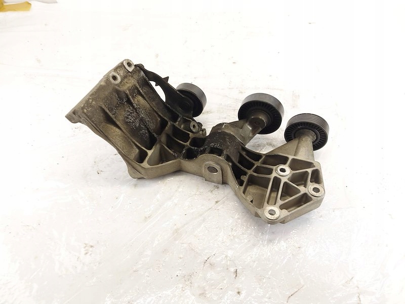 Кронштейн кронштейн генератора mercedes w169 a 200 cdi 2.0 om 640.941 с Разборки