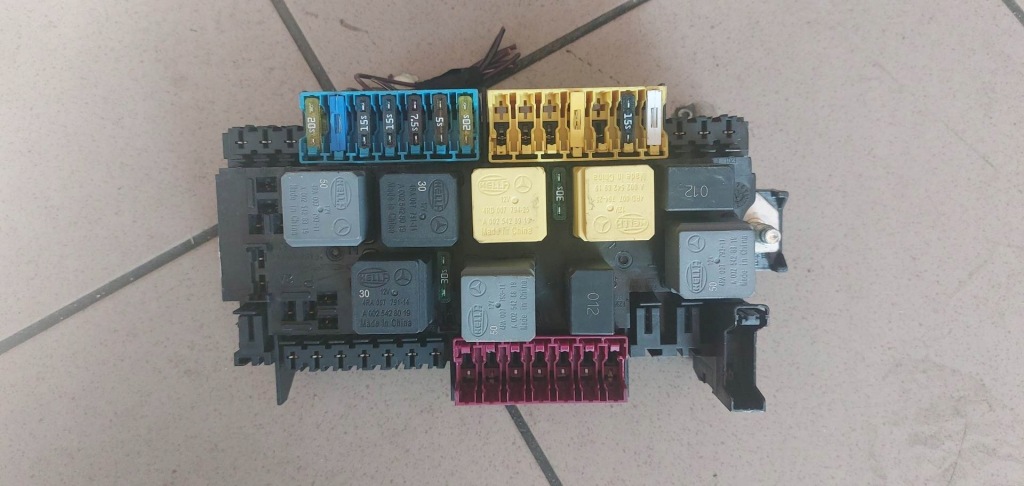 фото №1, Коробка предохранителей mercedes gle w166