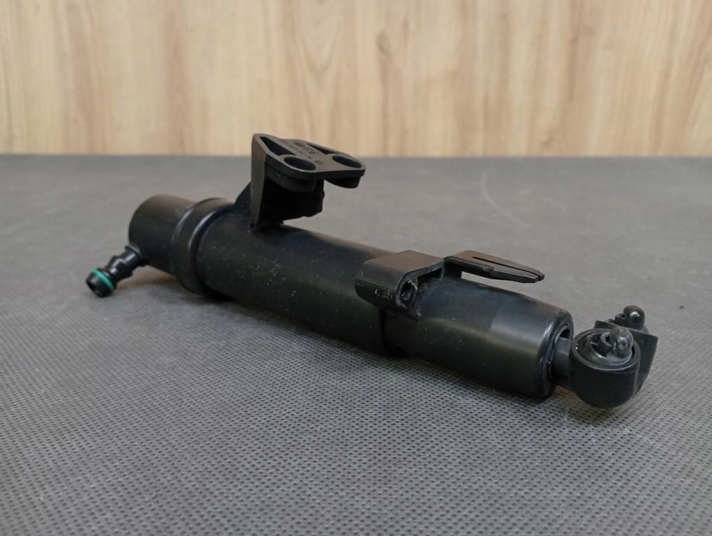 фото №1, Mercedes slk r171 насадка правая омыватель лампы a1718600247