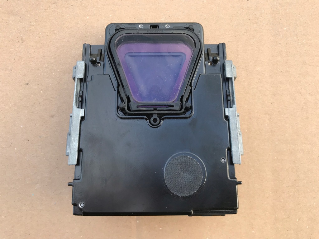 фото №1, Audi a5 камера ассистент поперечина 8w6907217a