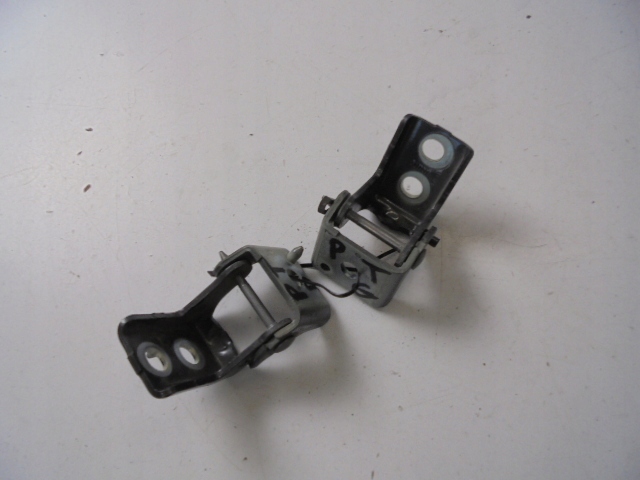 фото №1, Петлі двері правий задня citroen c4 cactus przed lift 2014 rok ktpd