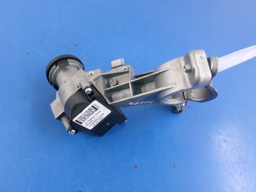 Fiat linea 1.4 8v замок зажигания trw 01098401 иммобилайзер 2ключи в Украине