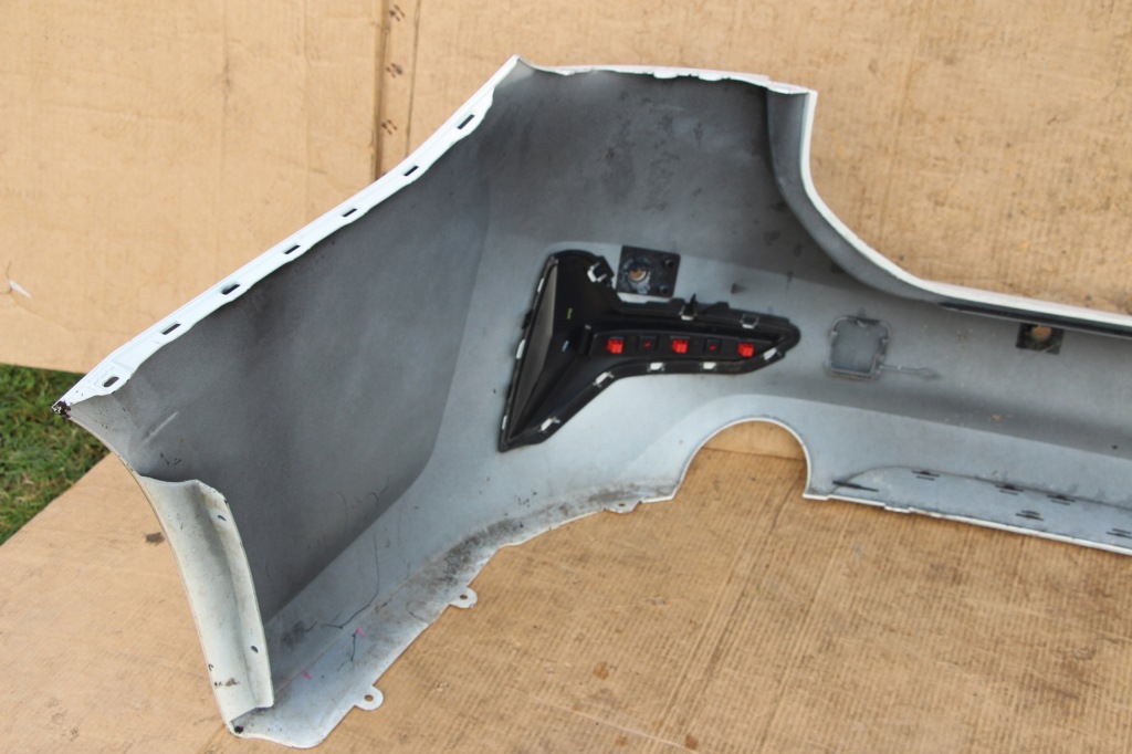 Комплект  bmw 3 g21 бампер задні задній basis sport line +ґрати колір a300 17-22 Ціна