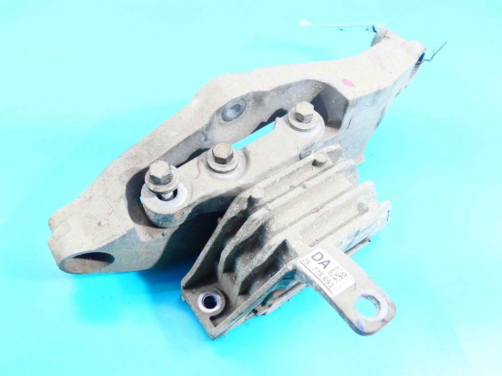 Купить Кронштейн двигателя подушка saab 94x 9-4x cadillac srx