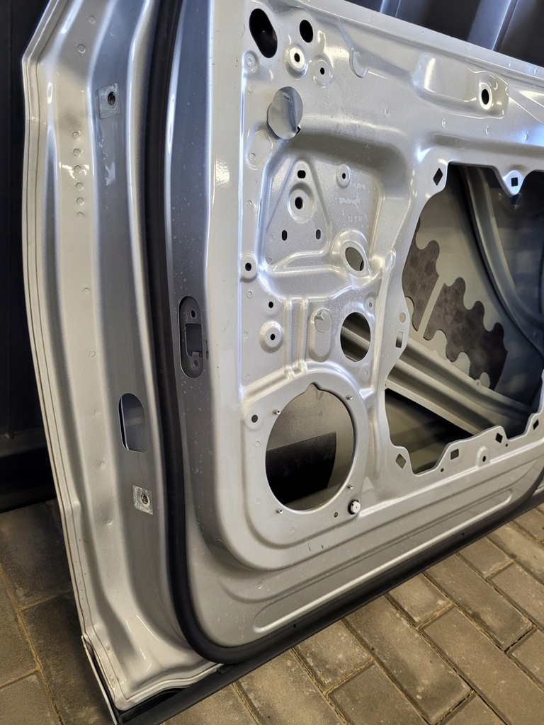 фото №9, Дверь передние правое правый перед skoda enyaq 5la 5la831312