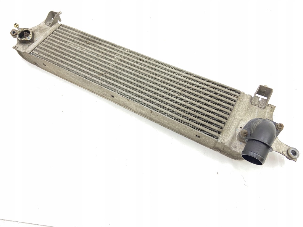 Інтеркулер радіатор повітря nissan qashqai j10 1.5 d оригінальний номер 14461-bb30a в Україні