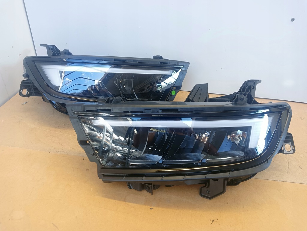 фото №1, Лампы opel astra l vi 6 full led 9858777280 nowe