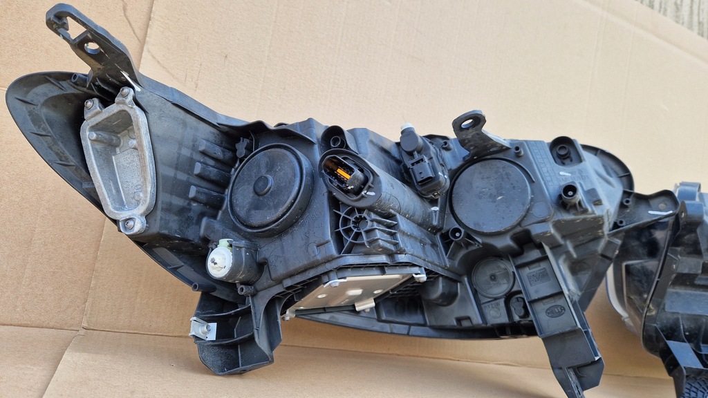 фото №7, Renault kadjar lift лампа full led 260105570r 260608385r комплектна демонтаж