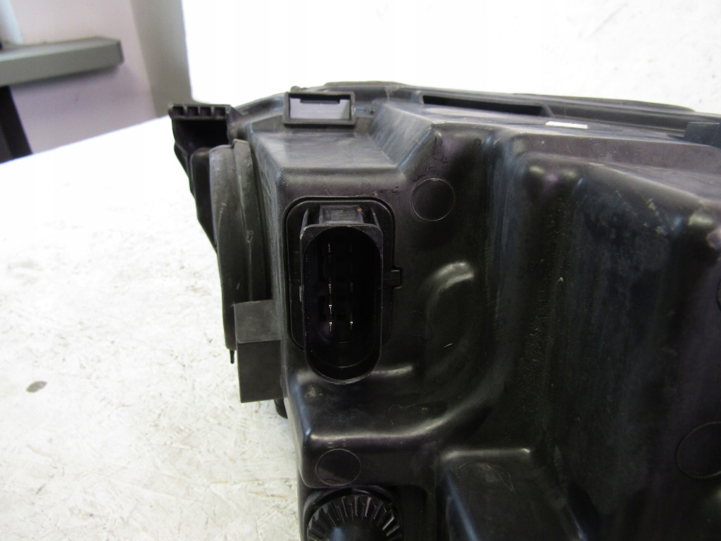 Vw polo v фара левая перед 08-13r Недорого