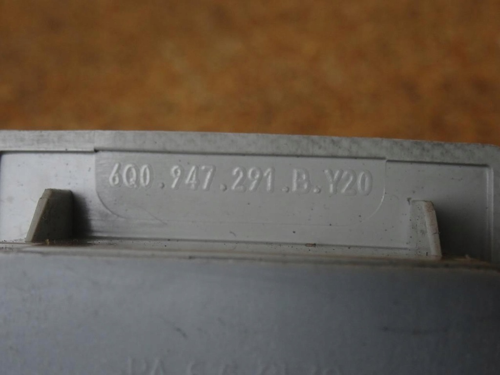 фото №10, Vw sharan seat alhambra 7n освещение лампа кабины салона 6q0947291b