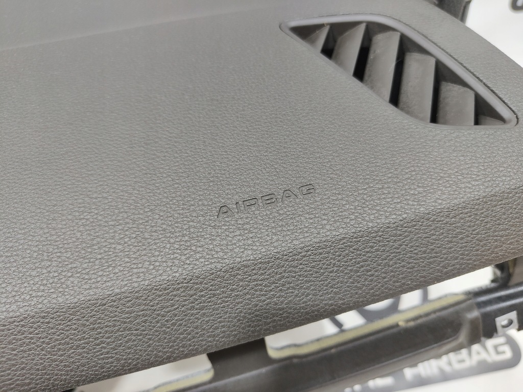 фото №6, Audi a4 b9 8w панель приладів консоль подушка безпеки подушки безпеки ремені