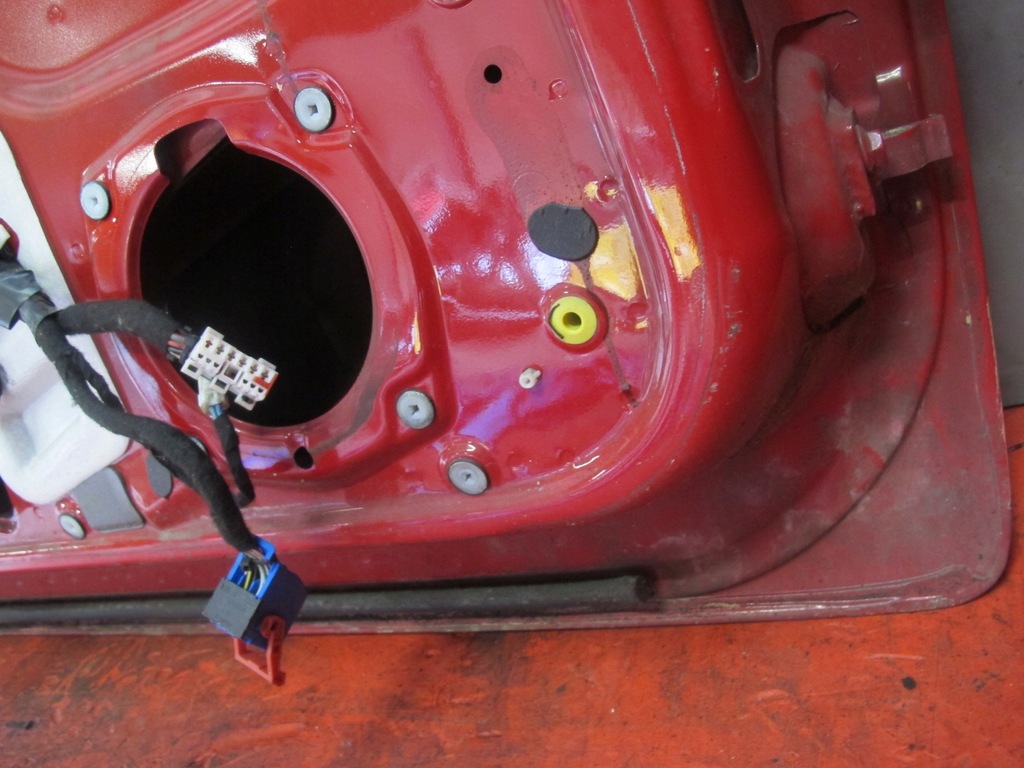 фото №10, Alfa romeo brera 939 spider дверь левая 289/a rosso alfa vr.