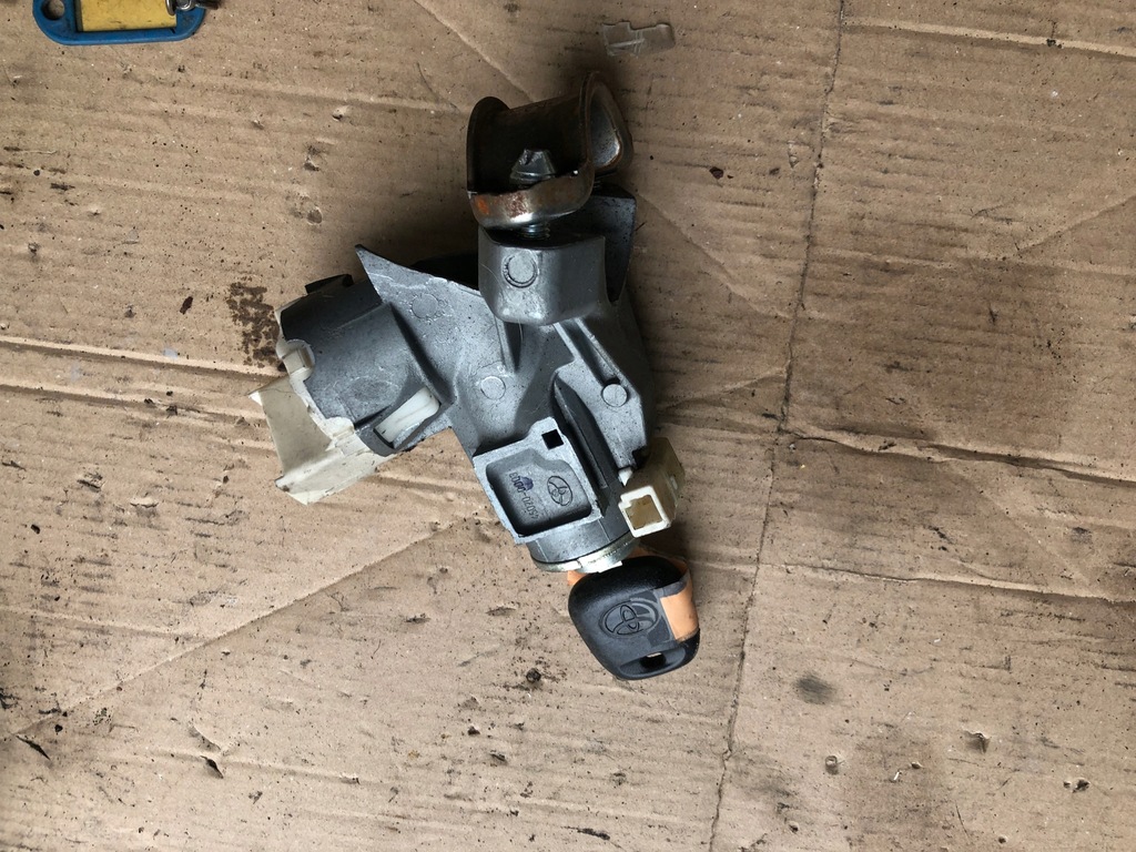 фото №1, Toyota yaris ii замок запалювання ключ pilot