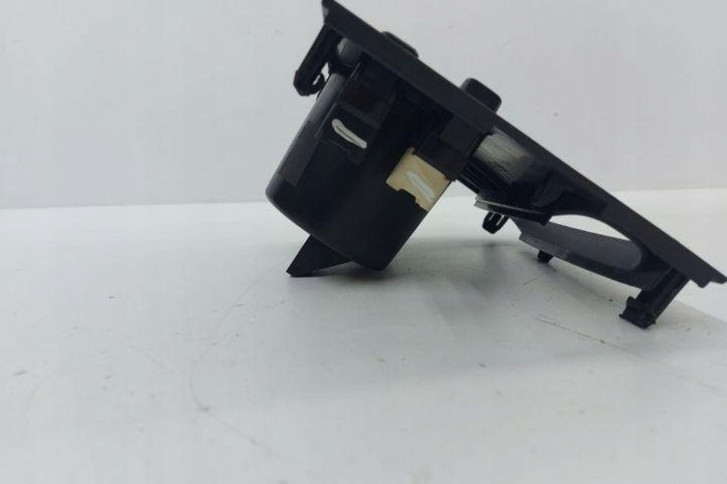 фото №7, Кнопка подогрев сидений mazda cx-7 er eh146443y 2.3l бензиновый 190kw