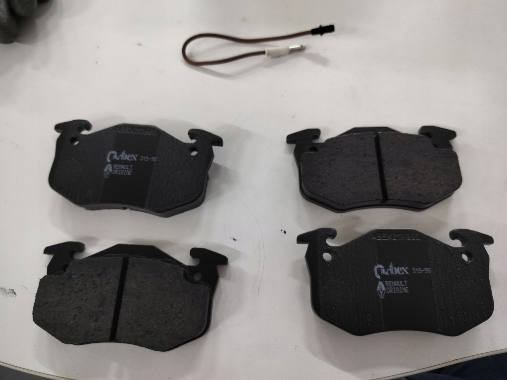 фото №6, 7701202891 - гальмівні колодки гальмівні перед renault clio i twingo i super5