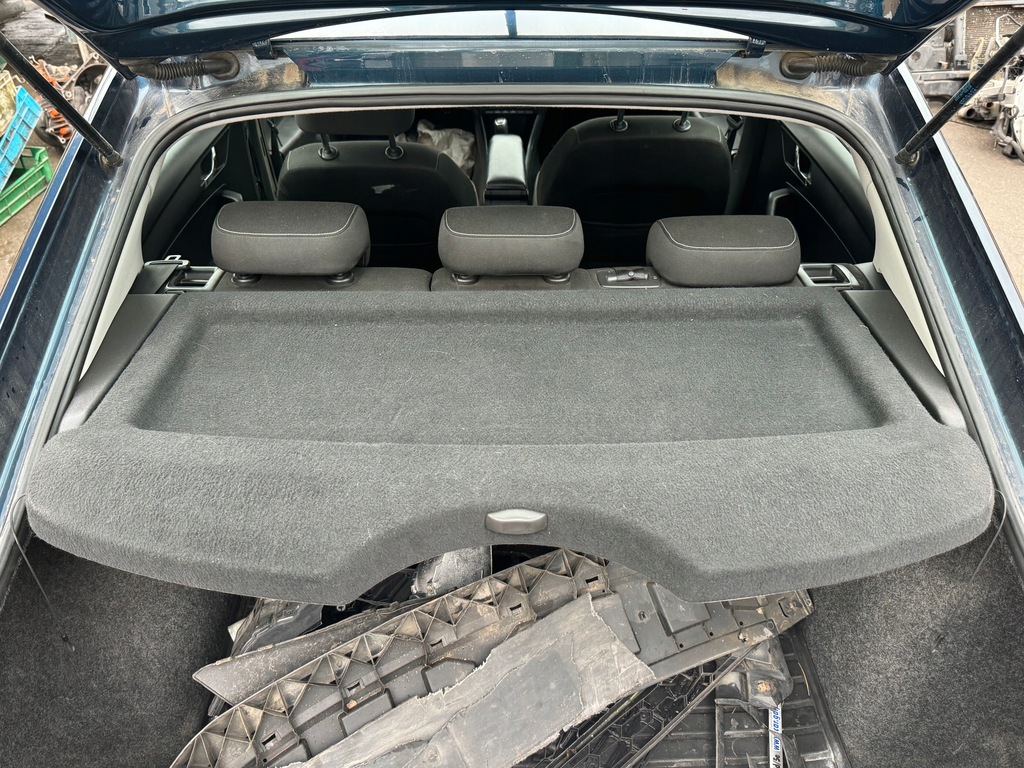 фото №3, Skoda rapid полиця багажника