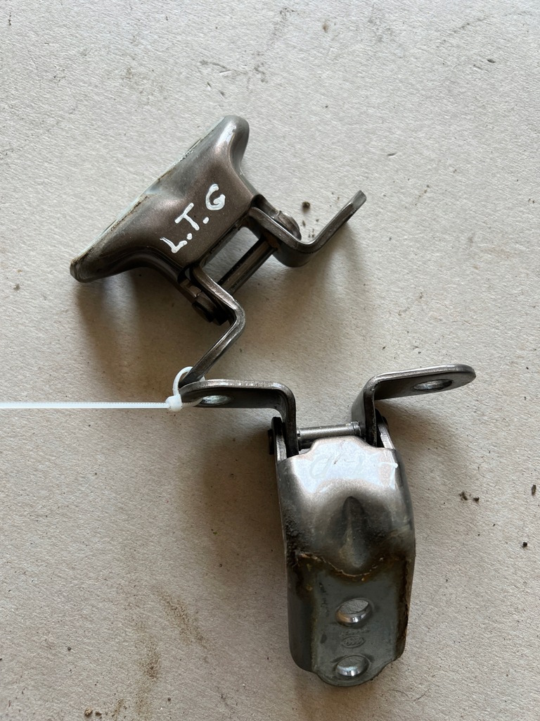 фото №1, Kia venga петли дверь левый задняя d5