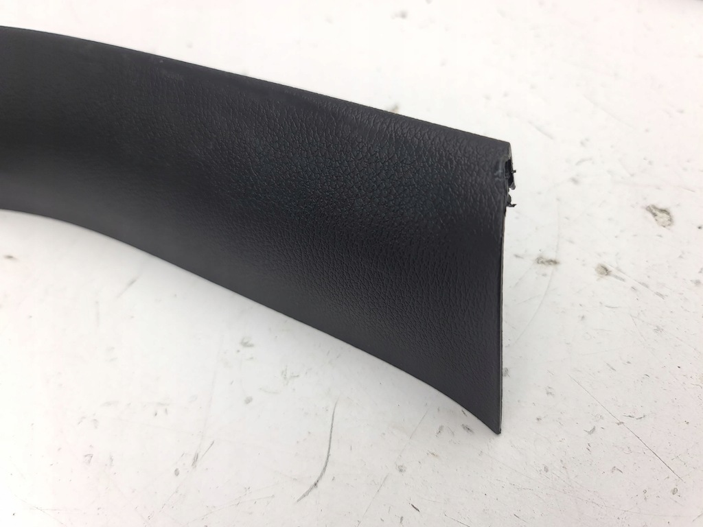 фото №16, Kia ceed 2020 обивка крышки багажника 81761j7000