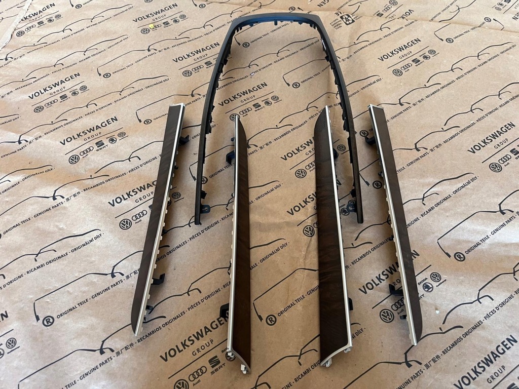 фото №1, Audi a4 b8 a5 8to lift sportback декоры drewno natural mat 8k0863305 r aj3