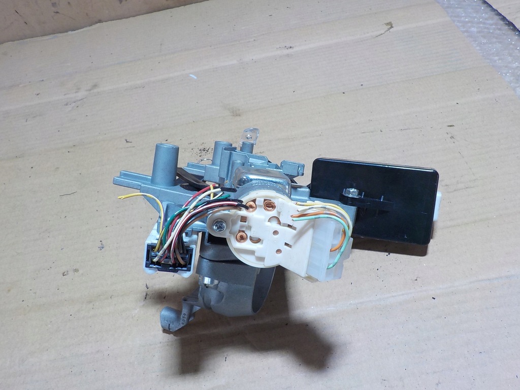 фото №6, Lancer замок запалювання ключ 8670a037 1.8 did