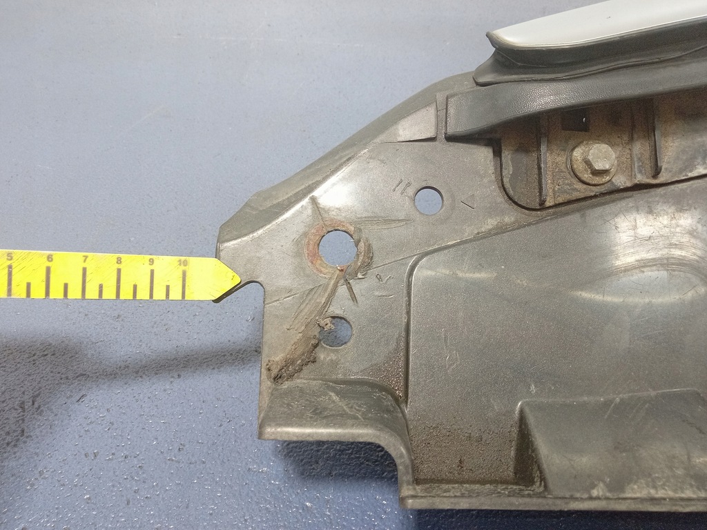 фото №3, Mazda mpv ii lw lift 03- решётка радиатора решётка радиатора le43b0712