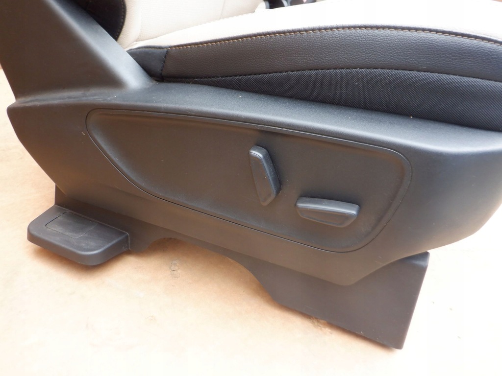 фото №10, Сидіння шкіра elektr ford escape mk4 usa titanium