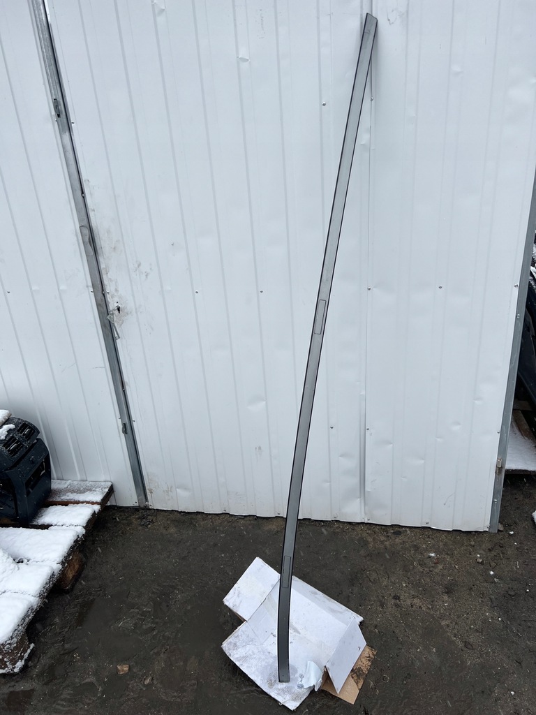 фото №1, Mercedes w251 r-klasa молдинг кровельная левая c792 w цвет