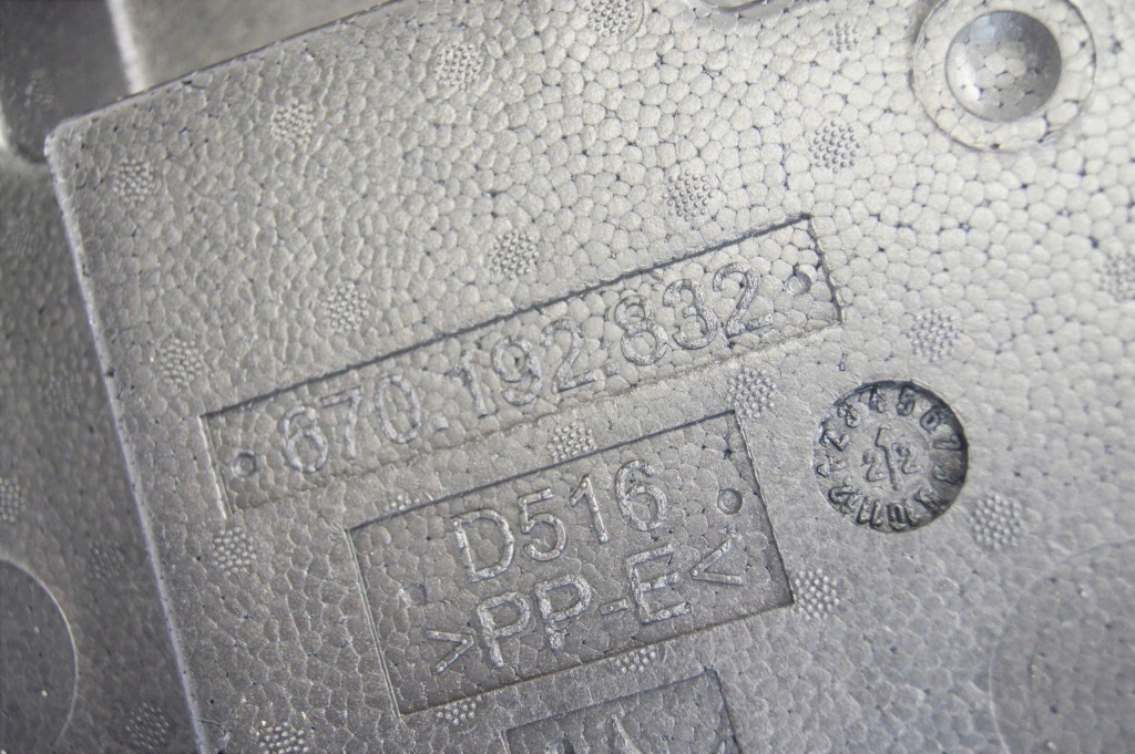 Бардачок пол багажника maserati levante gt 22r в Украине