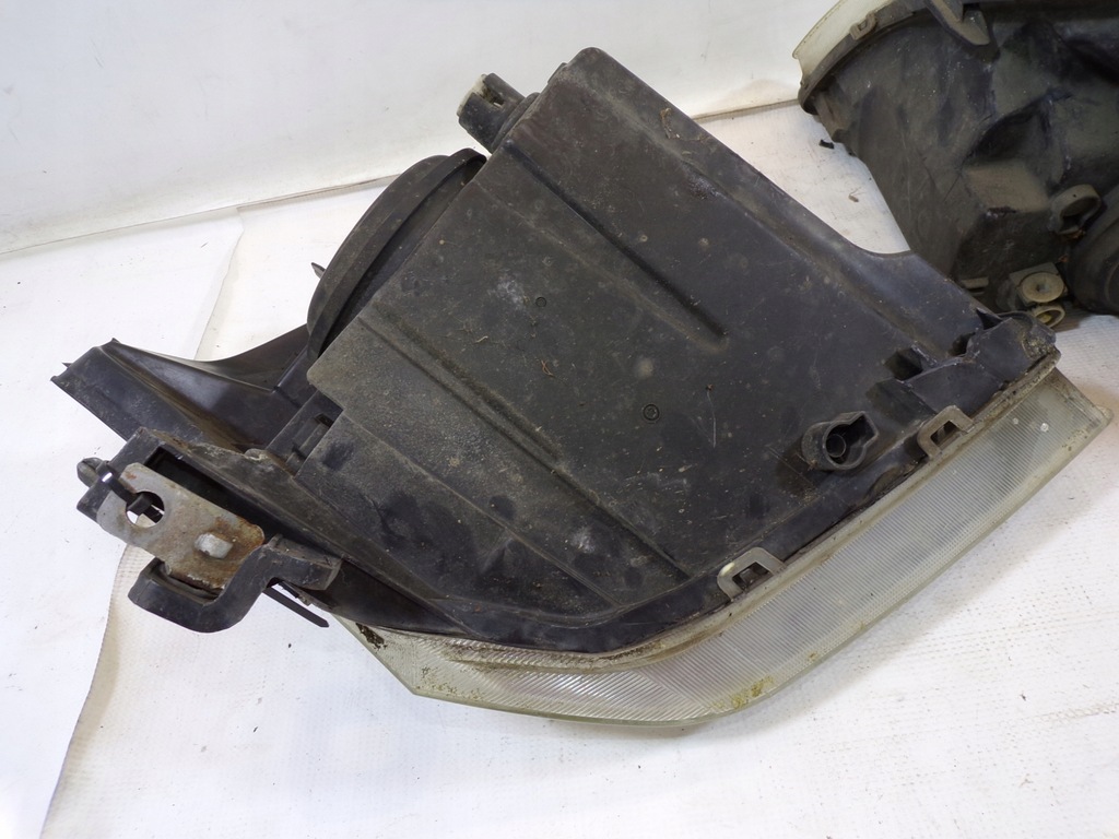 фото №9, Лампи передні перед ліва права citroen c2