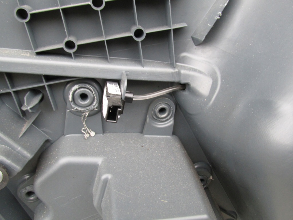 фото №3, Обивка дверь перед правая led c-max mk2 grand