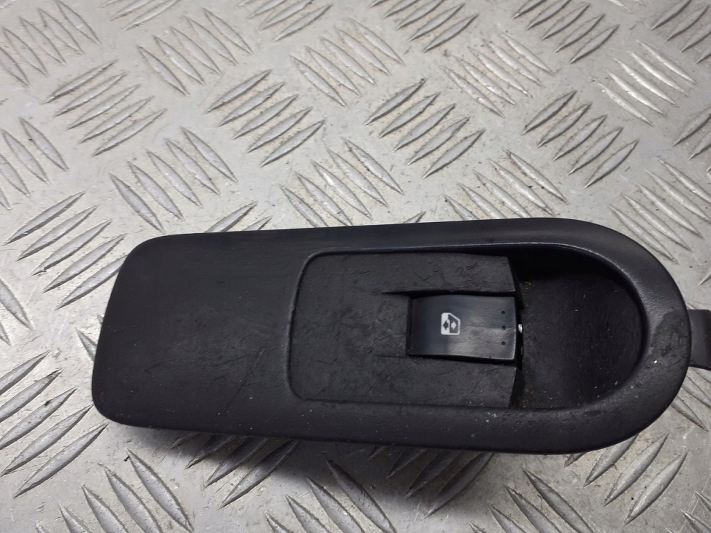 Купить Панель управление стекло правый перед renault scenic ii 1.9 dci 156013740