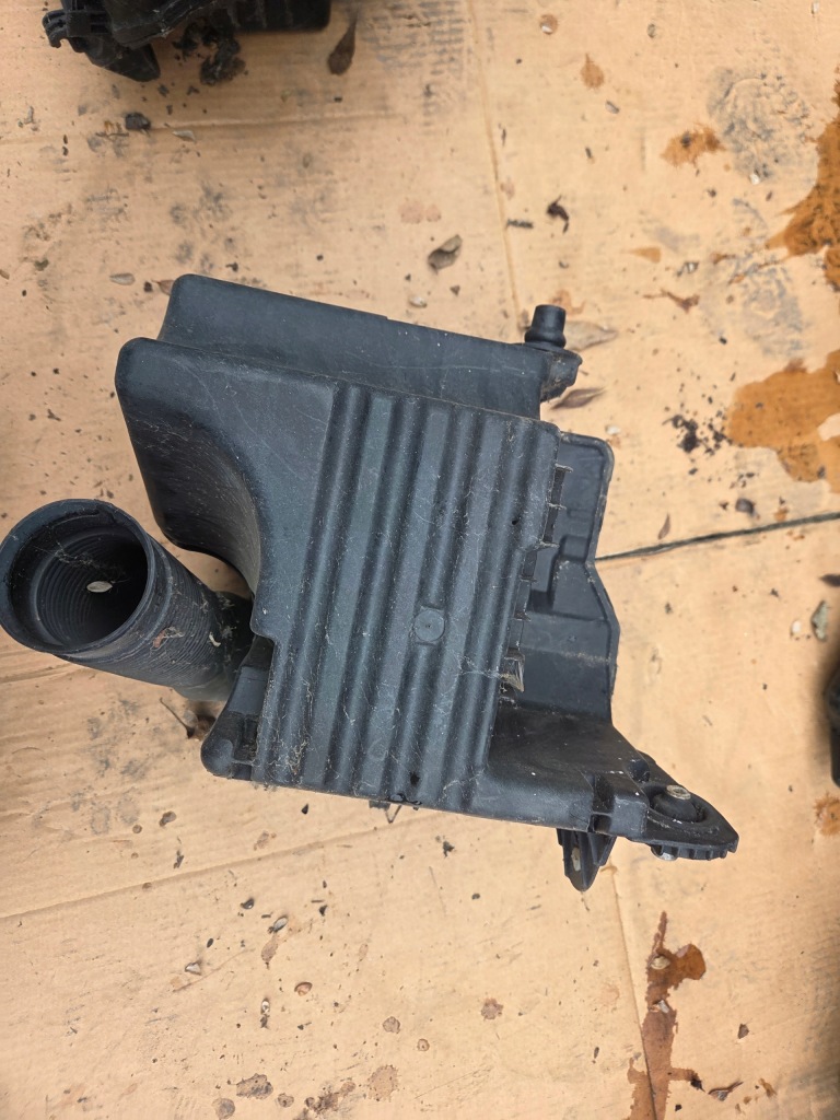 Mercedes a klasa w169 1.5 корпус фільтра повітря a2660940004 в Україні