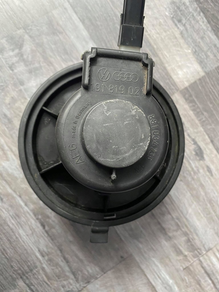 фото №1, Повітродувка обдув вентилятор vw golf ii 881034735